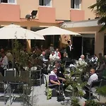 Szálloda Des Rosiers 3*