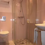 Szálloda Des Rosiers 3*
