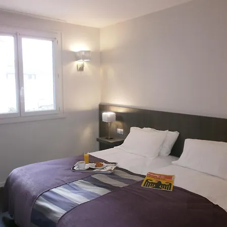 德斯洛希尔斯酒店