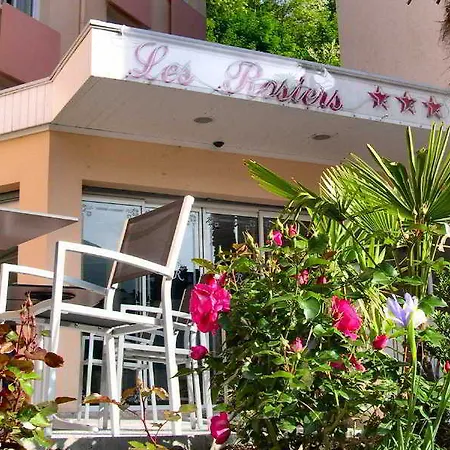 Отель Des Rosiers 3*
