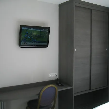 Hotel Des Rosiers Lourdes